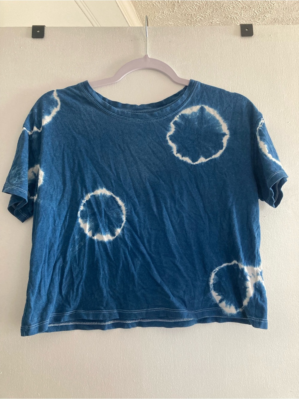 Indigo dyed cropped tee